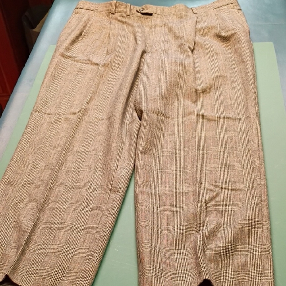 Men's 38-40 Wool Black Plaid Office/Dress Pants Un-Lined